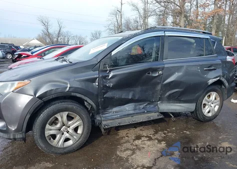 2015 Toyota Rav4 Le z USA, uszkodzony, nr VIN JTMZFREVXFJ053399
